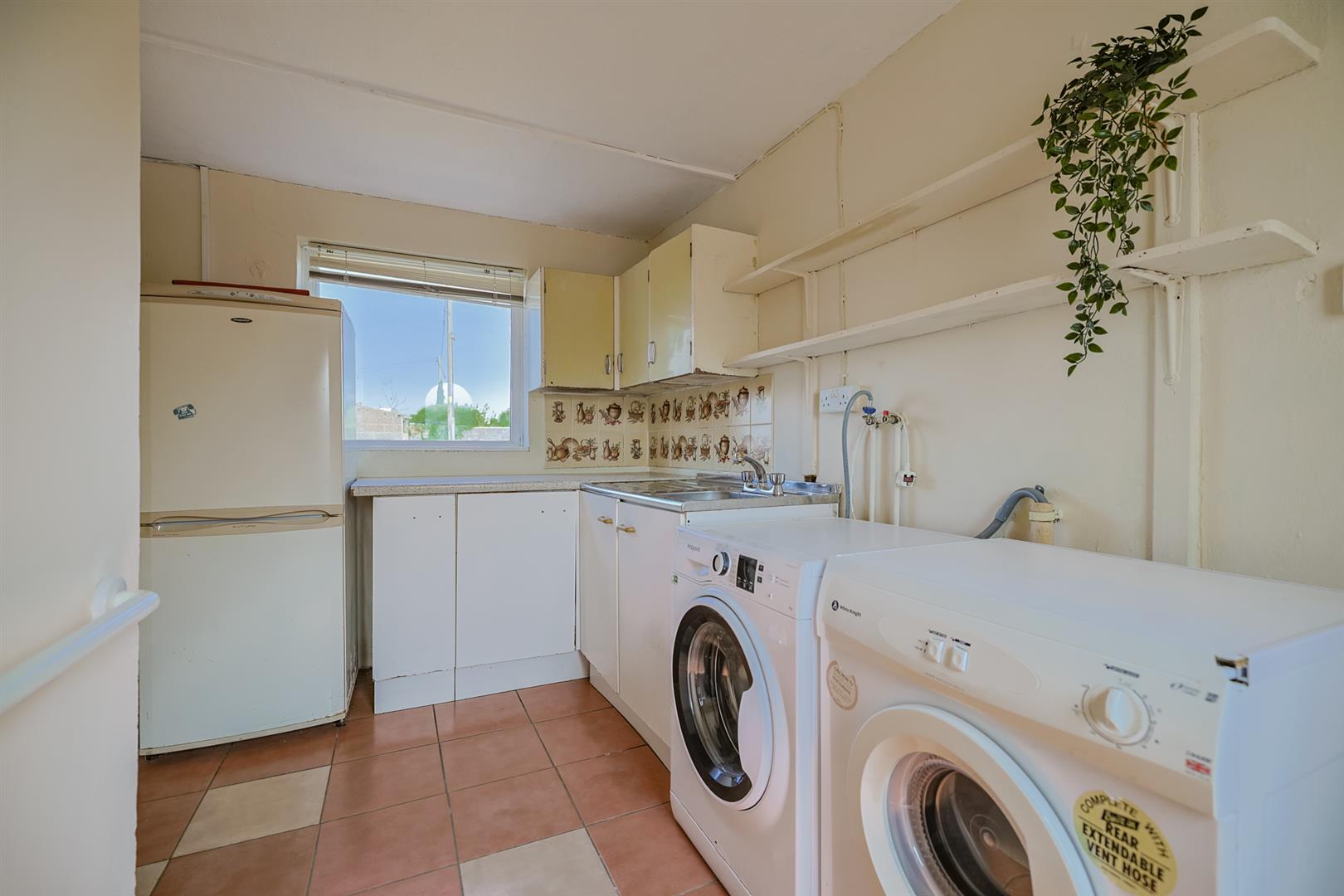 Berry, Reynoldston, Swansea, SA3 1BB